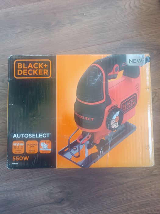 Електролобзик Black Decker