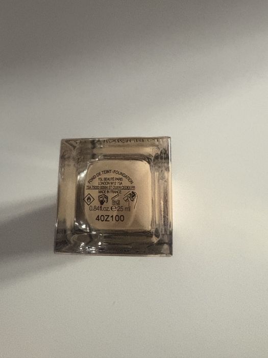 Ysl podklad  all hours glow