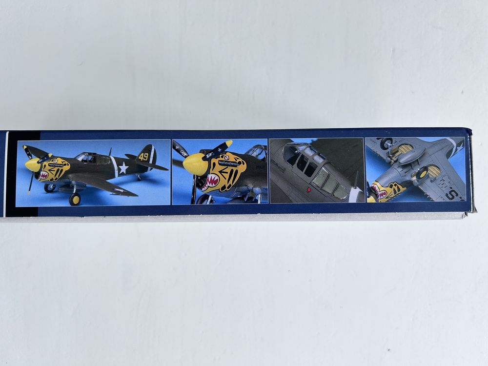 Academy 12465 samolot P-40M Warhawk model 1/72