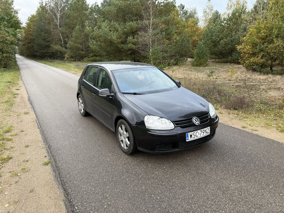 Sprzedam Golfa 5 1.9