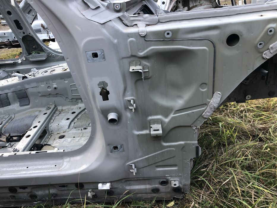 Чверть передня права четверть BMW 3 G20 Колір 490 2019-