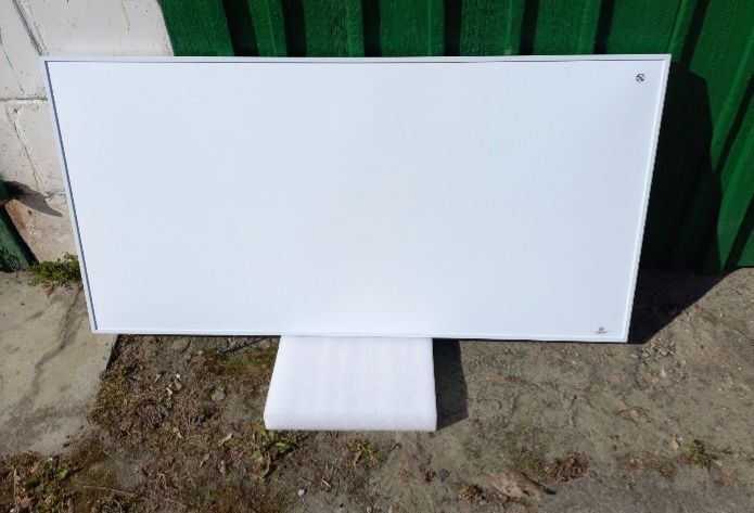 Grzejnik panel pidczerwieni