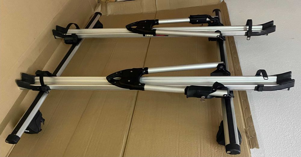 Barras tejadilhoe suportes bicicletas Thule