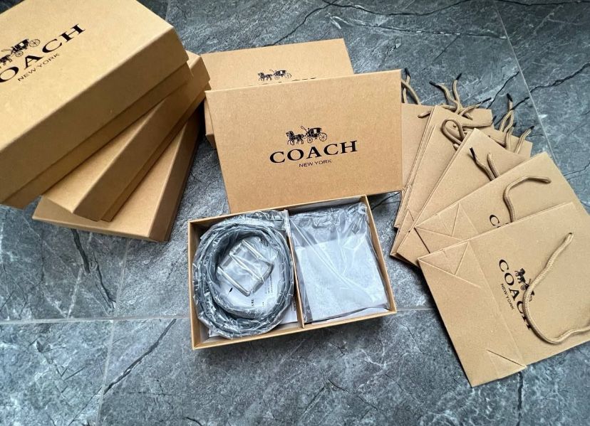 Подарунковий набір Coach+ подарунок при купівлі ремінь supreme