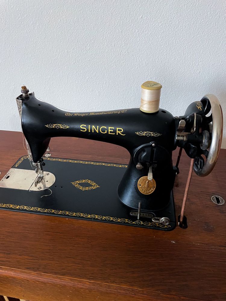Maquina de Costura Singer