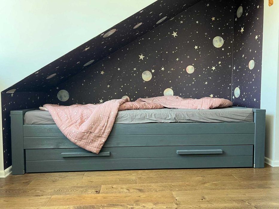 [sprzedam] Drewniane łóżko z szufladą 90x200cm