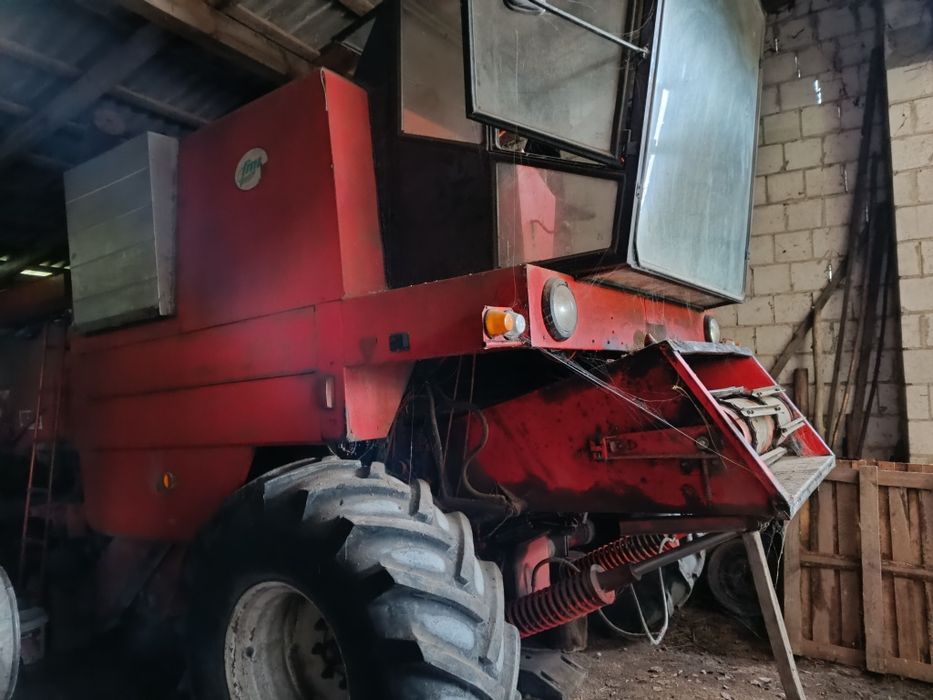 Kombajn zbożowy Bizon Z-056 Super stan