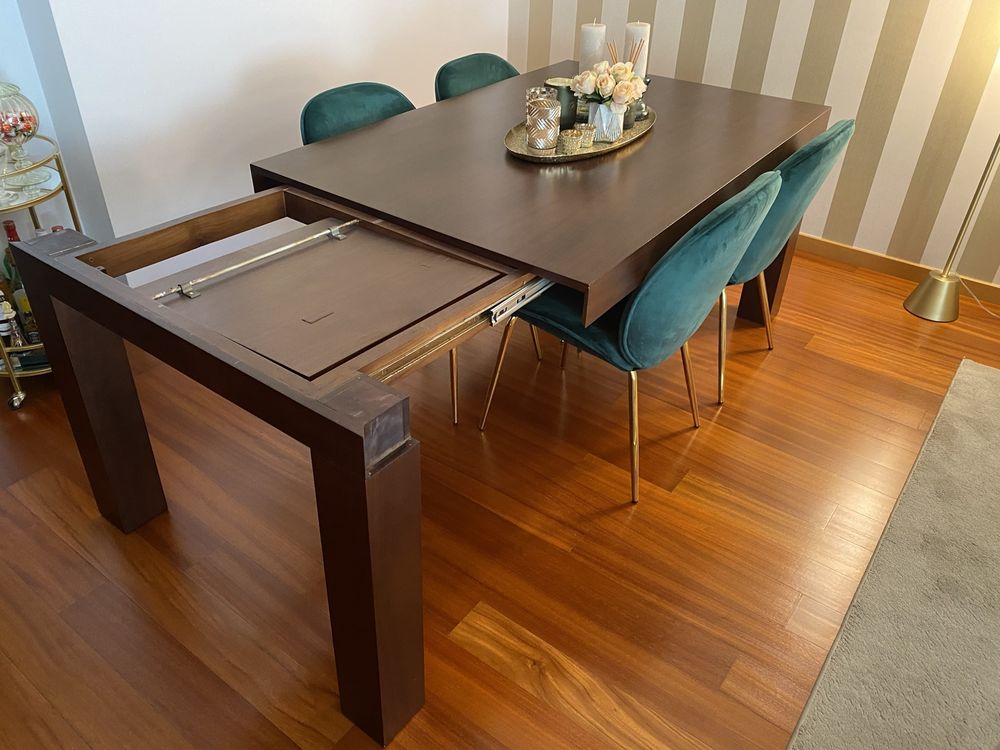 Mesa de madeira maciça extensivel  ee refeição sala