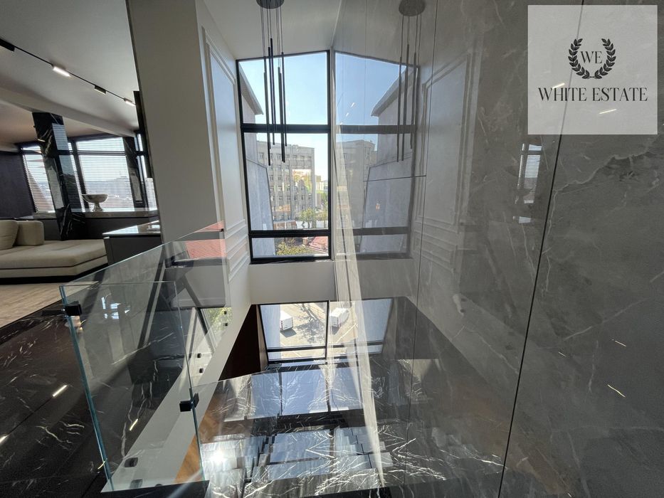 Пентхаус в центрі міста!