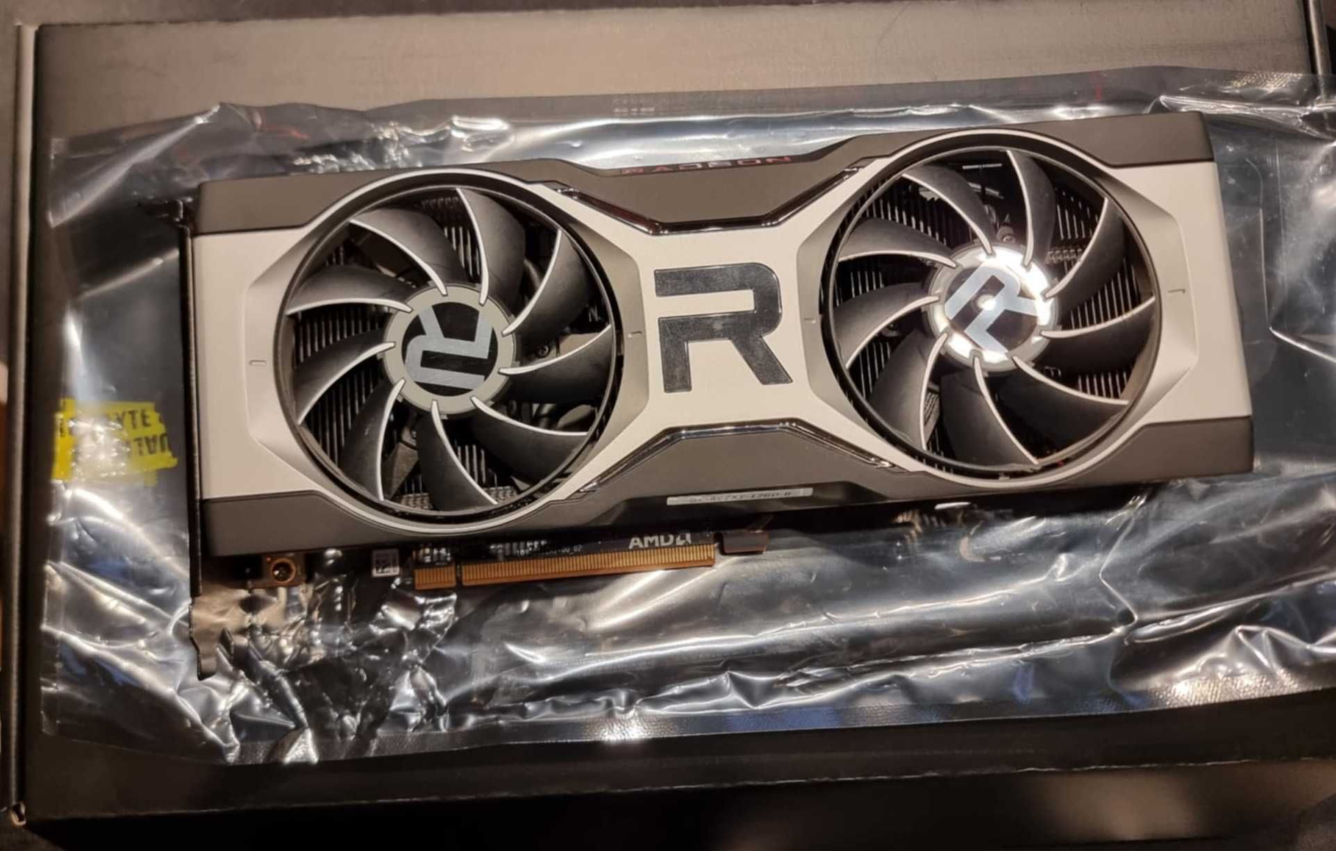 Radeon RX 6700 XT 12G (GV-R67XT-12GD-B)