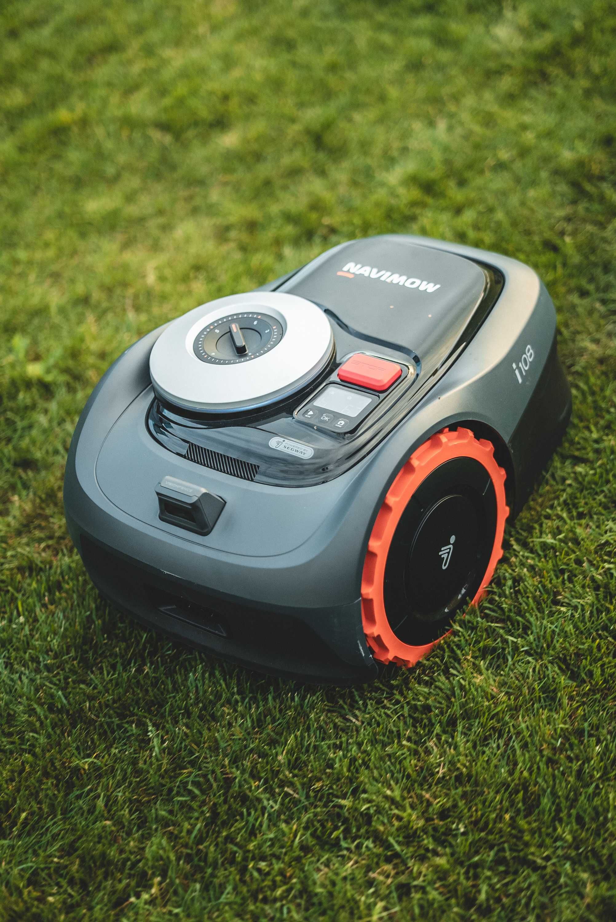 Nowoczesna kosiarka z GPS Segway Navimow i108E bez kabli Dealer Będzin
