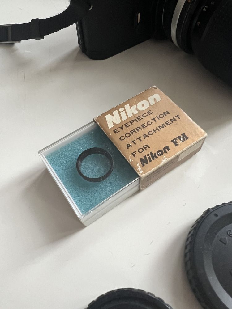 Nikon FM2 idealny + Nikkor 35-105mm