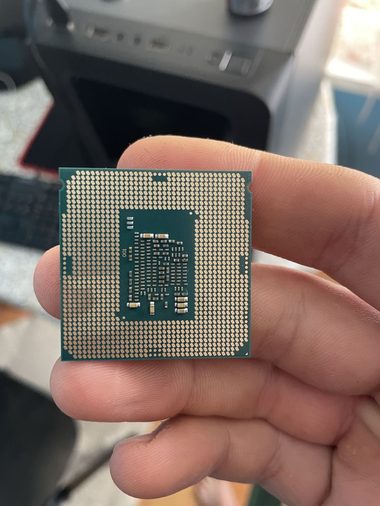 Процесор Intel core i3 7100