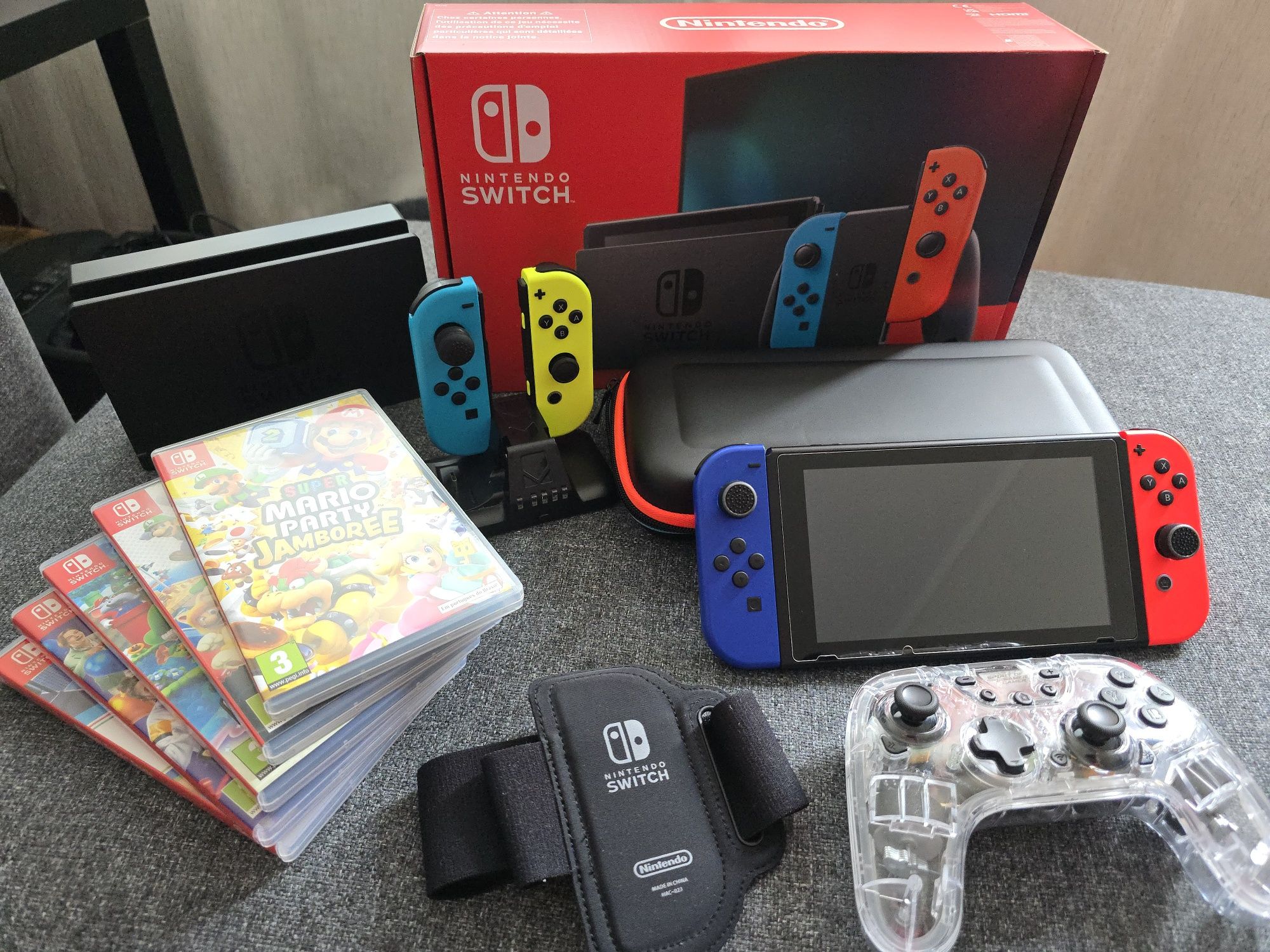 Nintendo switch com 4 joy-cons + acessórios + 5 jogos - impecável