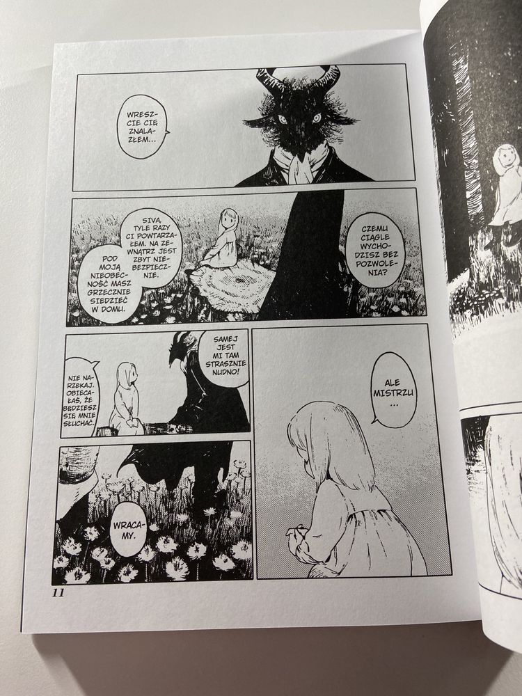 Dziewczynka w Krainie Przeklętych Tom 1 | Manga