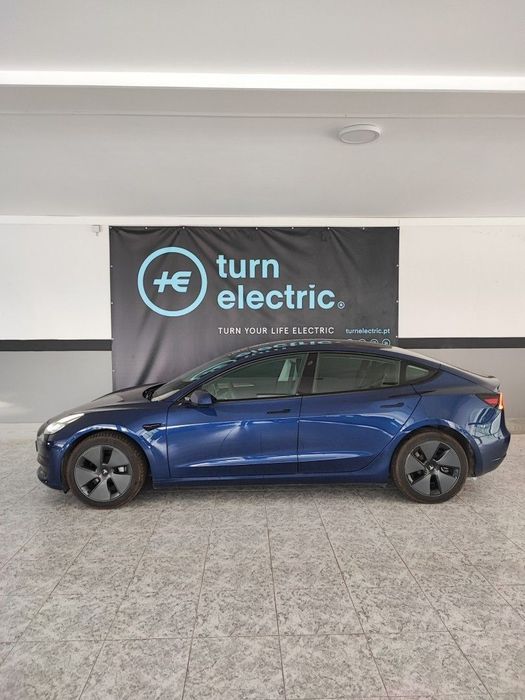 Tesla Model 3 Standard Range Plus RWD