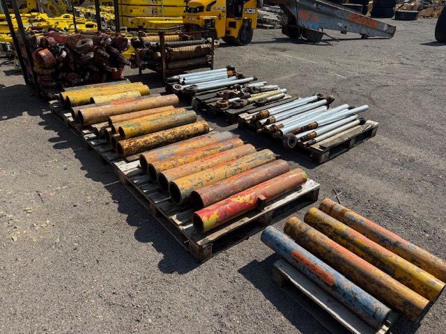 siłownik hydrauliczny na materiał tokarski