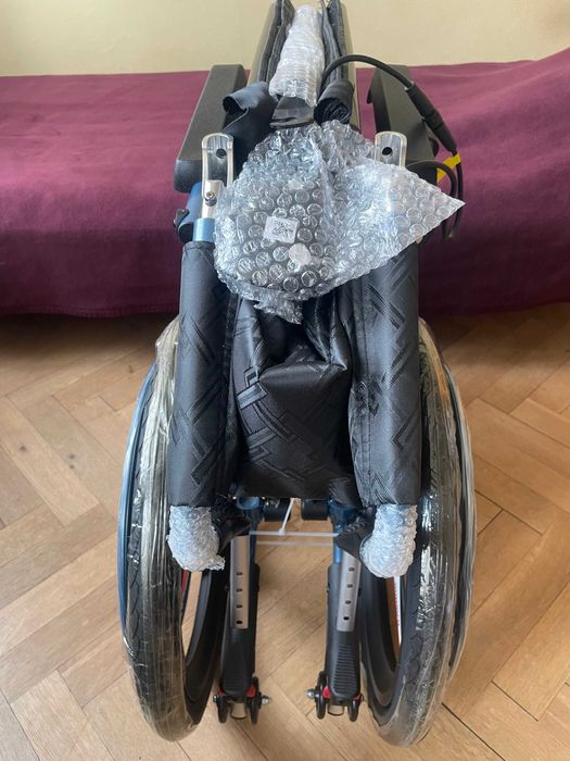 Wózek inwalidzki elektryczny standardowy DY01109