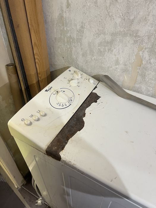 Пральна машинка whirlpool