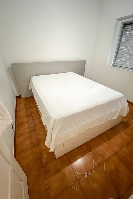 Arrendo quarto solteiro