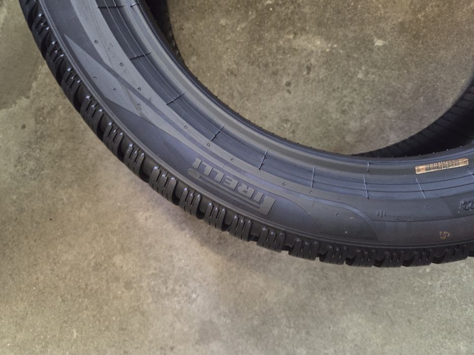 opony używane 225/45R17 Pirelli Winter 2 Cinturato