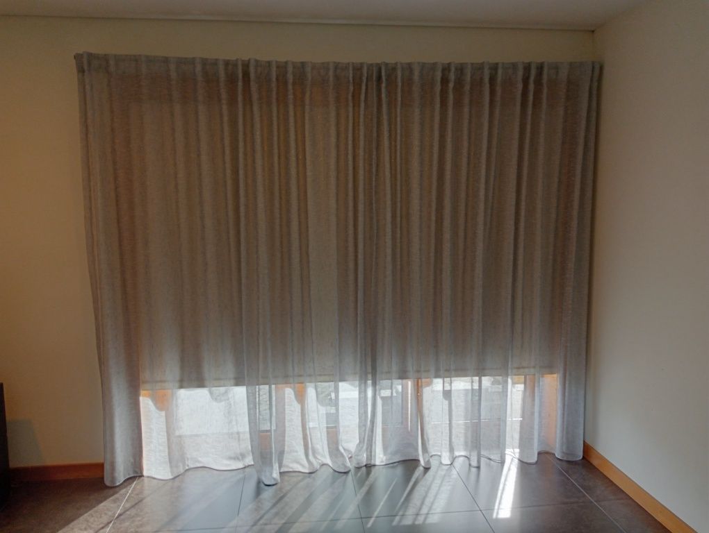 Cortinas em bom estado