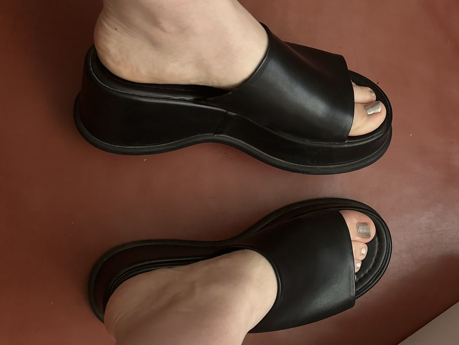 Сабо на платформе шлепанцы