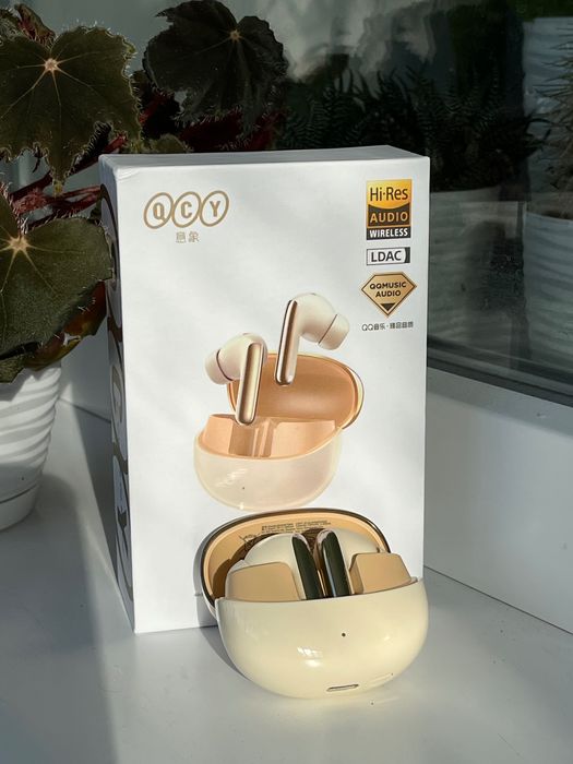 Бездротові навушники QCY MeloBuds Pro Gold