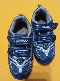Детские кожаные кроссовки Geox для мальчика