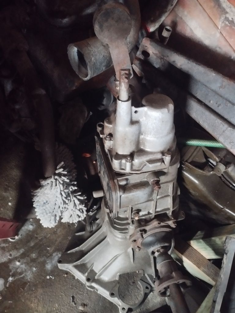 Fiat 126p części blacharskie,mechaniczne,elektr.-wyprzedaż garażowa