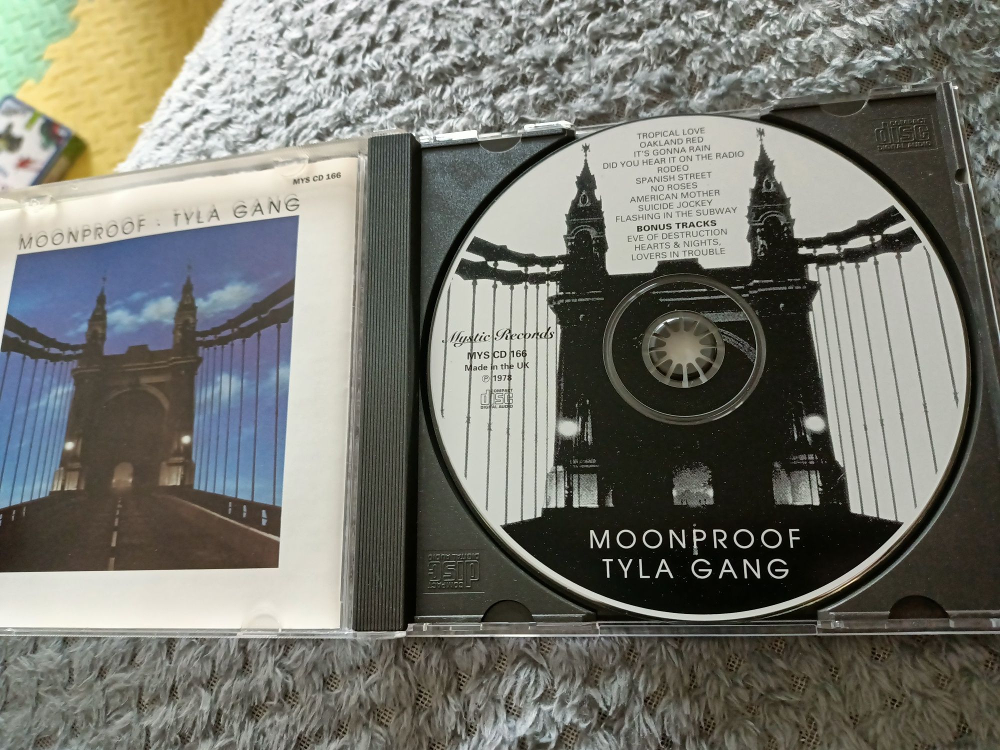 Tyla Gang - Moonproof (CD, Album, RE)(ex)