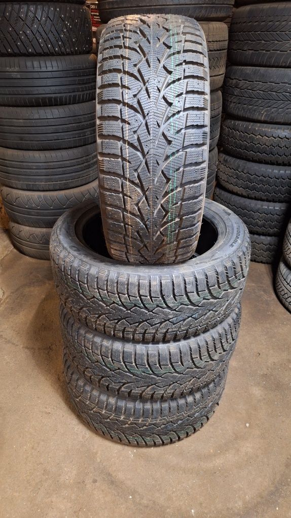 Зимние шины Toyo observe G3-ice 235/45 r17 235 45 17 комплект