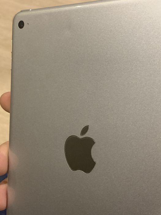 Apple iPad mini 4 16GB Wi-Fi Silver