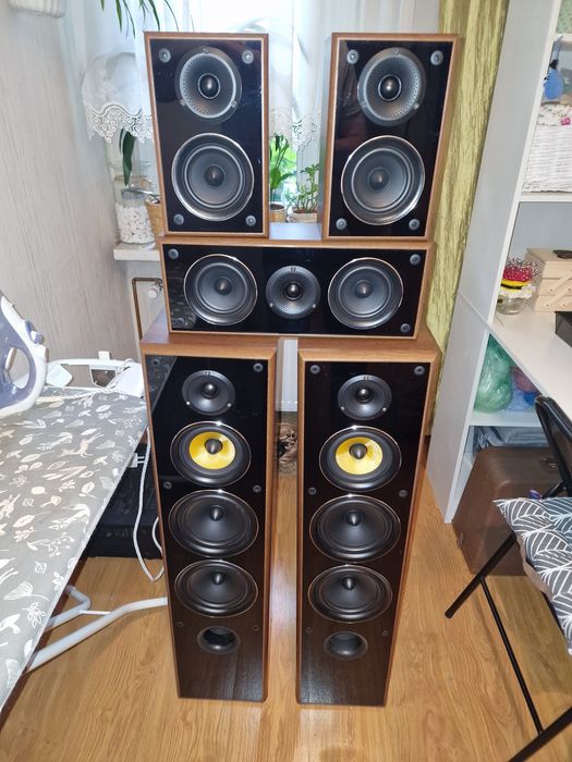 Zestaw kolumn Taga Harmony TAV-606 v.3 Orzech + Amplitumer Pioneer VSX
