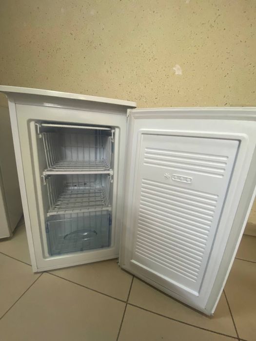 Міні морозилка з Німечинни