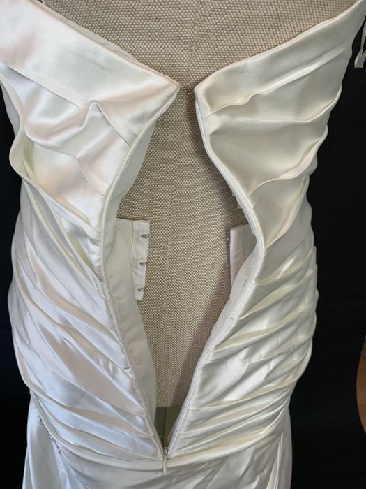 Nowa klasyczna suknia ślubna Linia A 40 Satynowa Drapowana fit flare