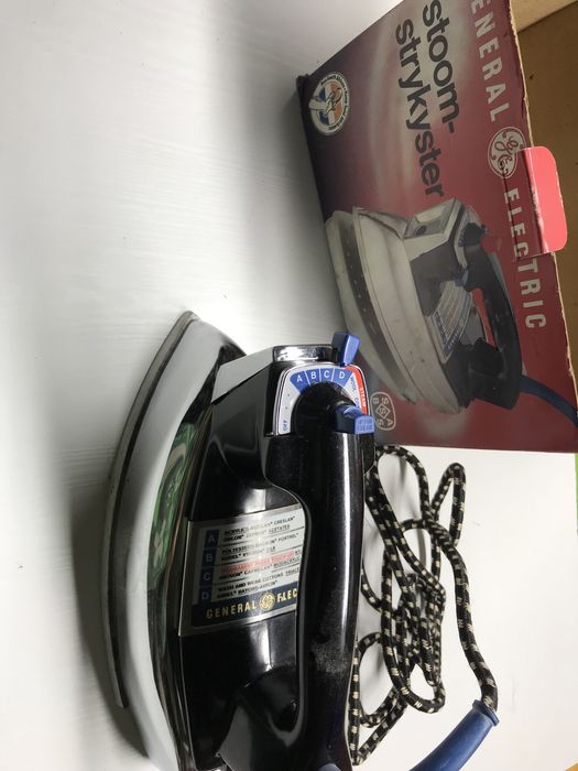 Ferro de engomar novo General eletric