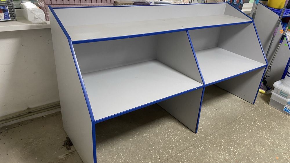 Стелаж для товара, инструмента