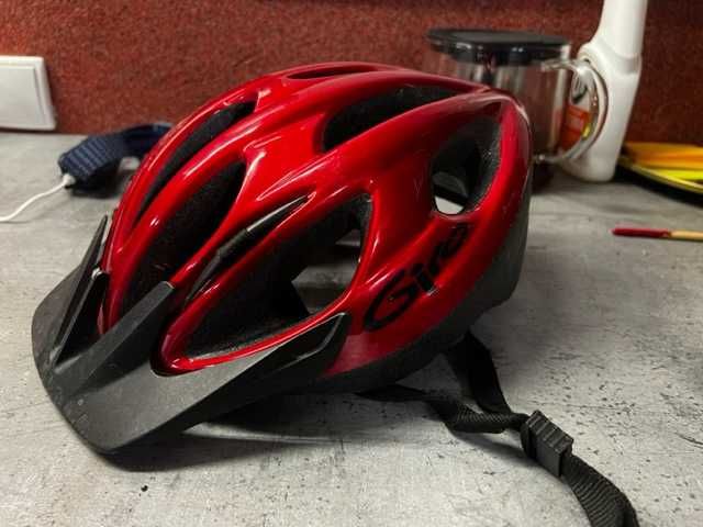 kask rowerowy marki giro rozmiar 54-61 cm