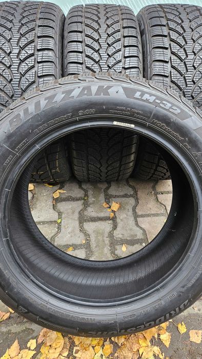 225/50R17 bridgestone blizzak lm-32 RSC