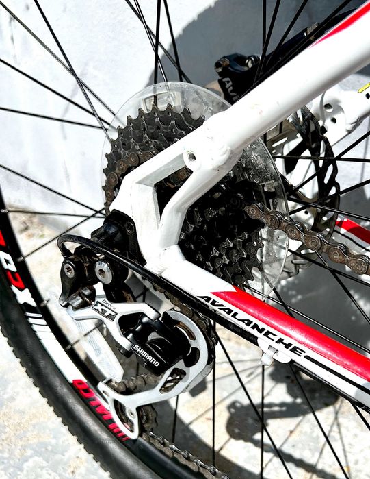 Велосипед GT Avalanche® Elite 26 Deore XT Вилка RockShox