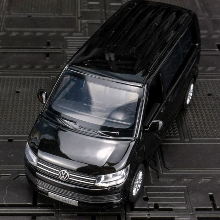 Машинка Volkswagen Multivan T6