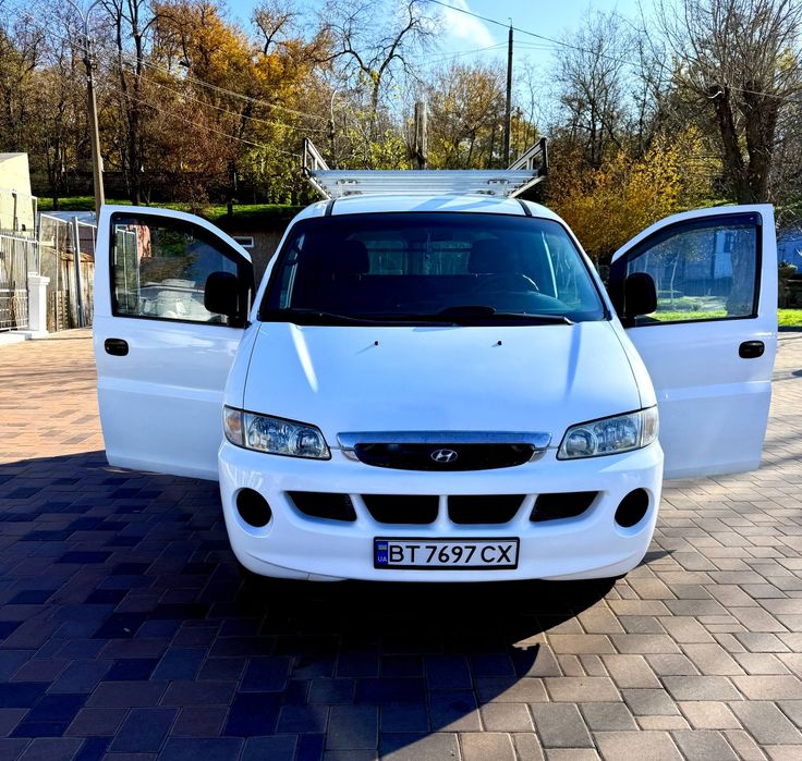 Hyundai H-200, 2001 р, 2,5 л дизель турбіна, Вантажо-пасажирський бус!
