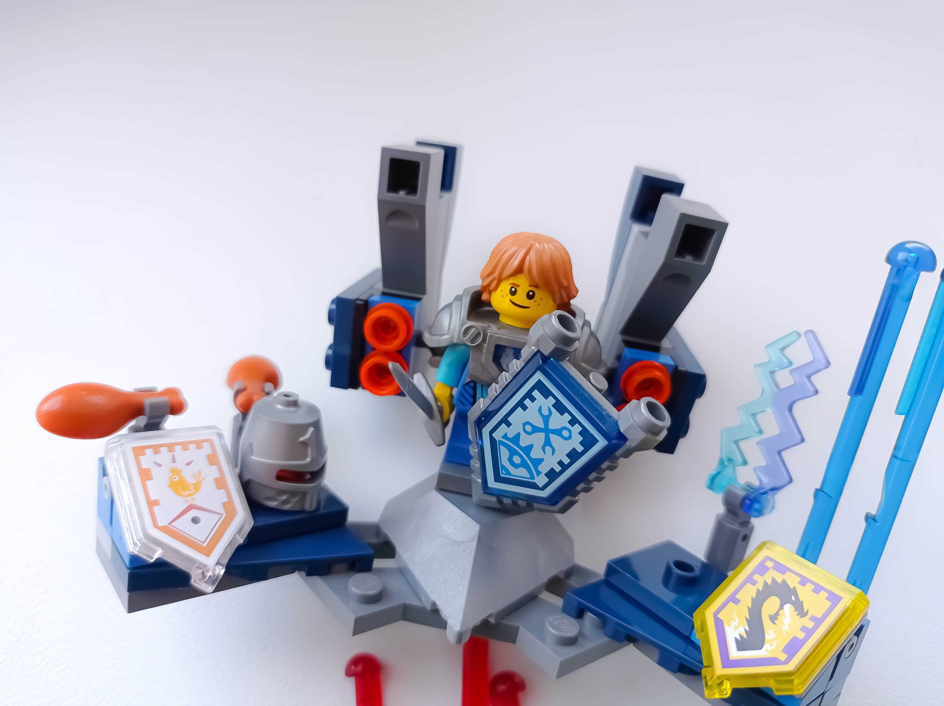 Zestaw LEGO 70333 Nexo Knights - Robin. Super stan!