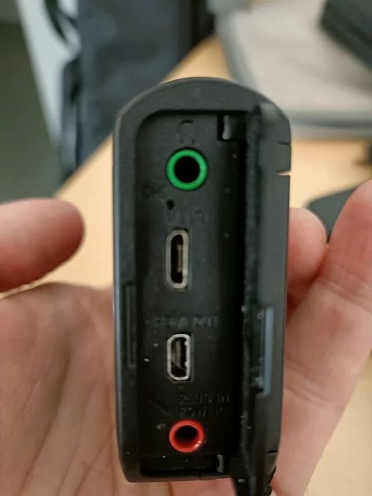 Maquina Sony HDR-MV1