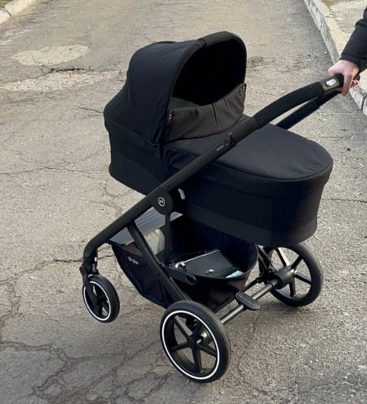 Коляска Cybex Balios S Lux 2 в 1 Moon Black