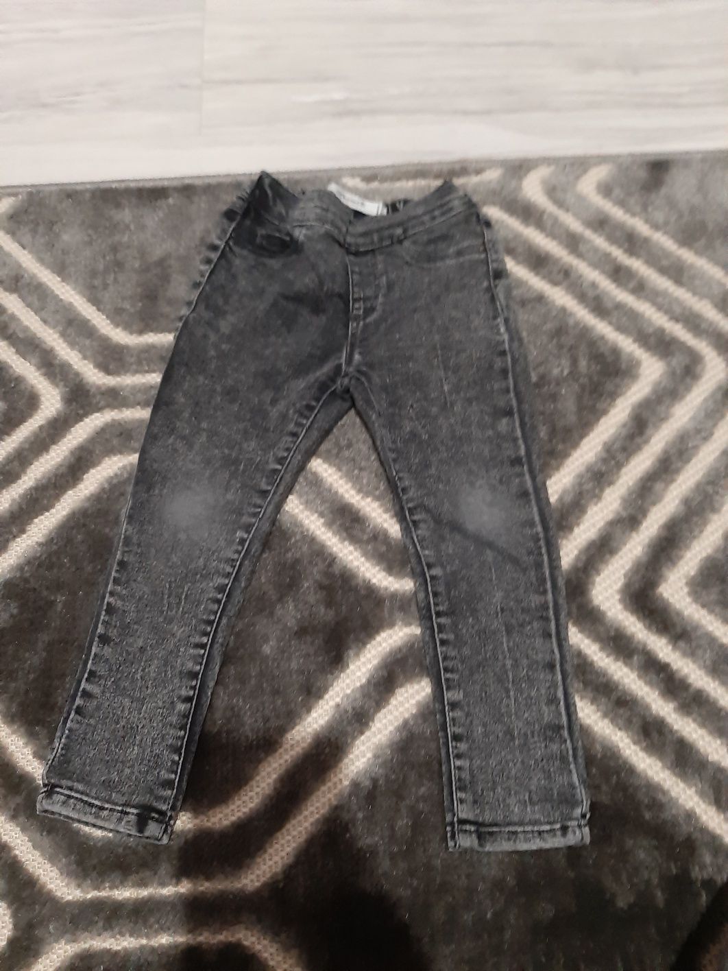 Spodnie jeans czarne na gumce, Denim, 98cm, stan dobry