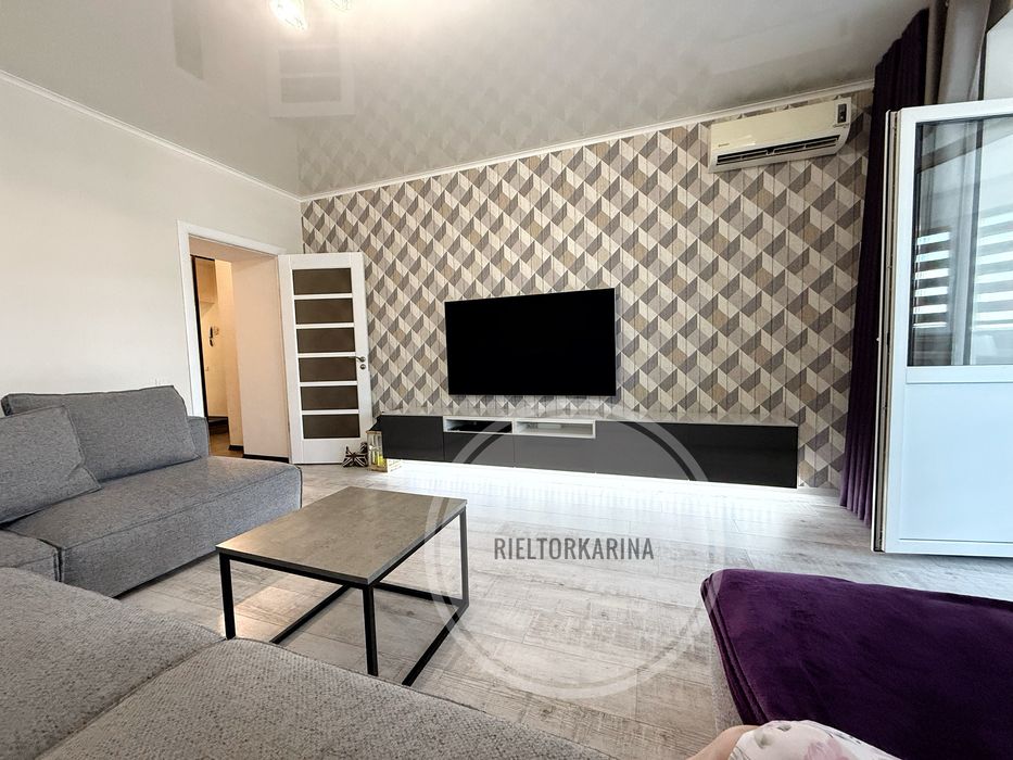 «ЖК Рівʼєра» Намив 2к велика квартира в продажі з усім