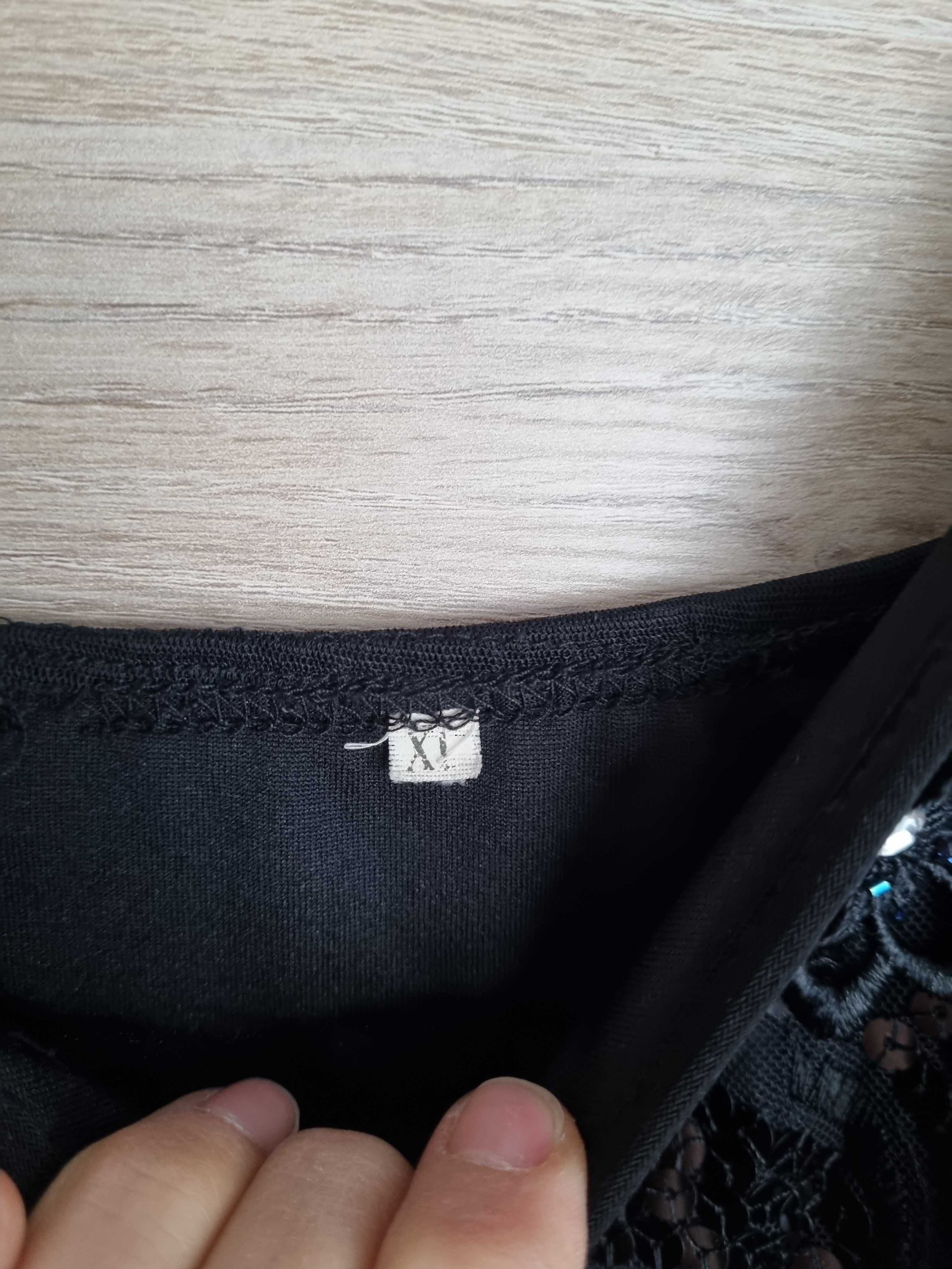 Sukienka z cekinami r. XL