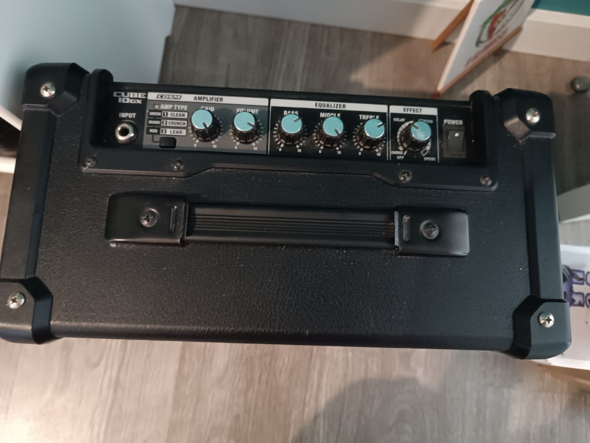 Amplificador de guitarra CUBE